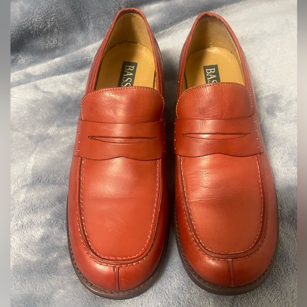 Bass women’s  Burnt Orange Leather Loafers